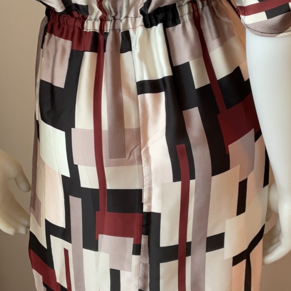 Ellen Tracy Abstract Satin Dress - Picture 5 of 12
